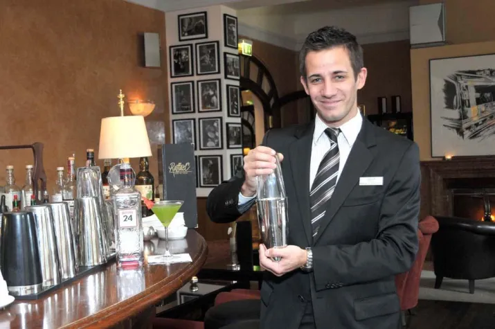 Bild: Neuer Barchef im Falkenstein Grand Kempinski