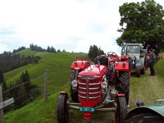Präzision und Tauglichkeit beim Traktorenbau Bild: Präzision und Tauglichkeit beim Traktorenbau
