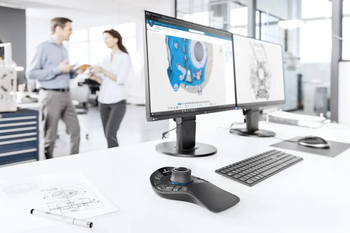 xDesign-Anwendung am Arbeitsplatz mit der SpaceMouse Pro Wireless (Quelle: 3Dconnexion)