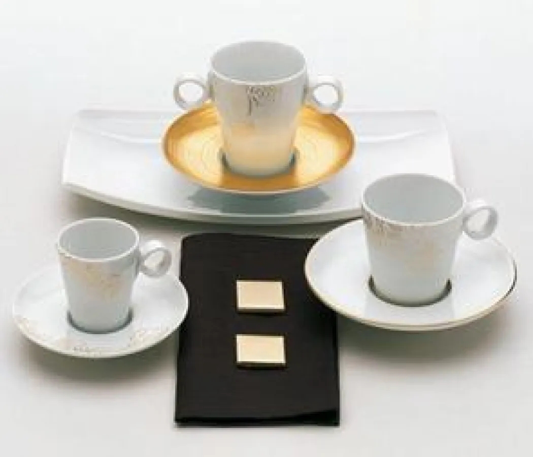 Kollektion Inspiration mit den Dekoren Gold Edition Fond & Rand und Gold Roses von Tafelstern