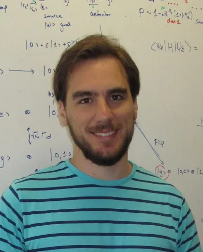 Bild: Dr. Alejandro González Tudela erhält den NJP Early Career Award