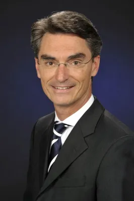 Bild: ISOVER führt Holzweichfaserdämmung ein