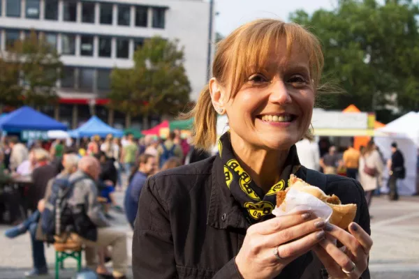 Bild: Vegan Street Day 2014 – Deutschlands größtes veganes Straßenfest auf dem Friedensplatz in Dortmund