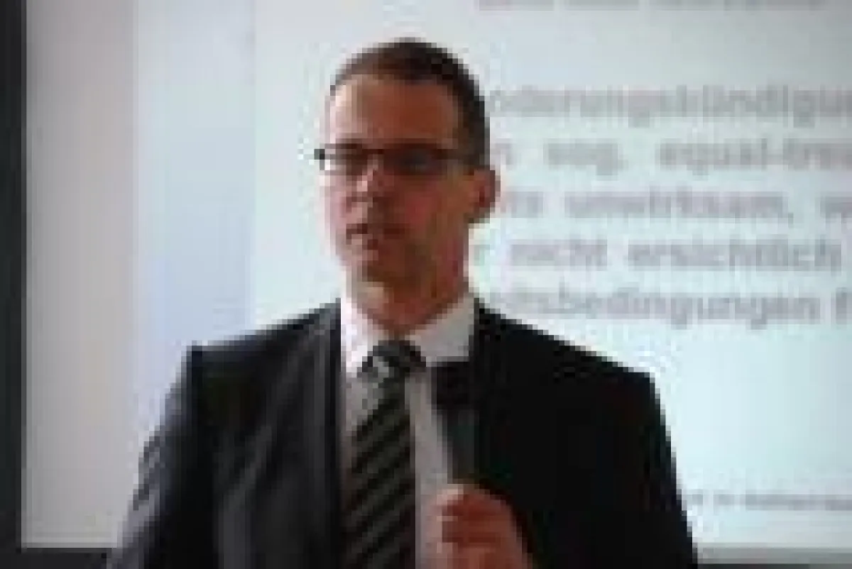 Prof. Burkhard Boemke auf der Fachmesse ZEITarbeit in Ulm - Foto:K-media