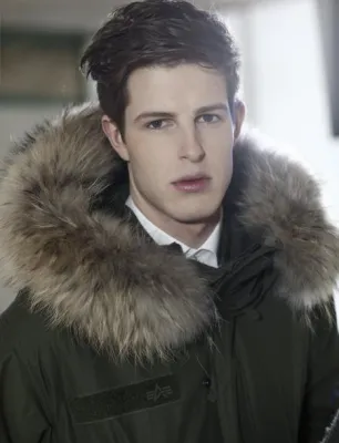 Bild: Abgelichtet. Alpha Faces begeistern im neuen Herbst/Winter-Katalog 2013/2014 von Alpha Industries