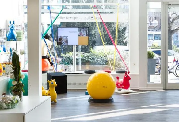 Bild: Fundierte Beratung - das Mediativ AG unterstützt adViva Sanitätscenter mit digitaler Kundenkommunikation