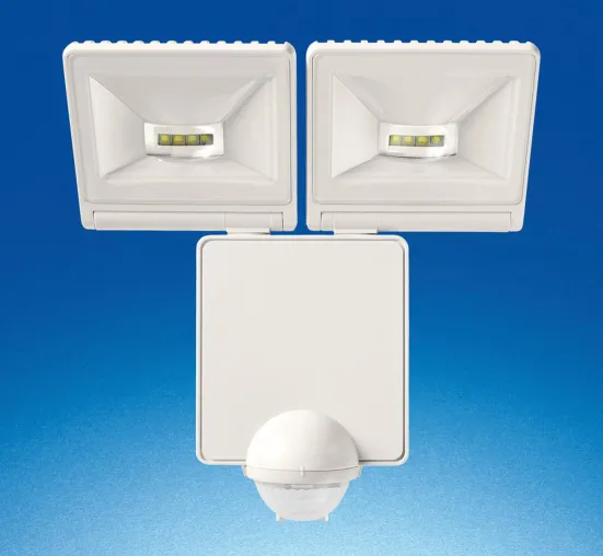 Bild: Theben LED-Strahler LUXA 102-140 LED mit integriertem Bewegungsmelder