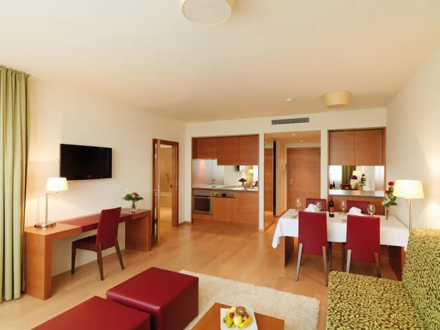 Urlaub im eigenen Hotel inklusive 4-Sterne-Service Bild: Urlaub im eigenen Hotel inklusive 4-Sterne-Service