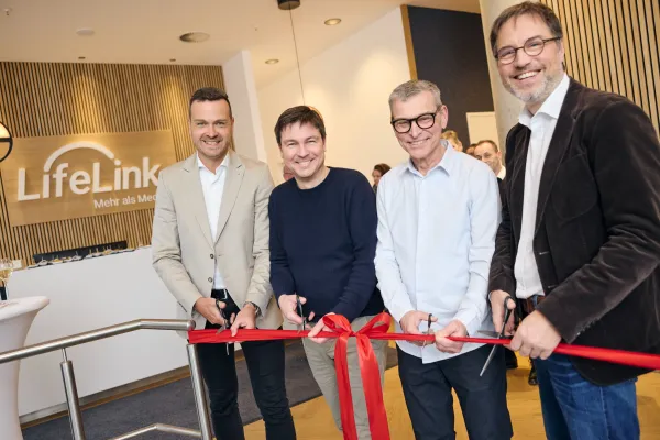 Bild: LifeLink Medical und Diranuk eröffnen Privatpraxis LifeLink Radiologie Bielefeld am Bach