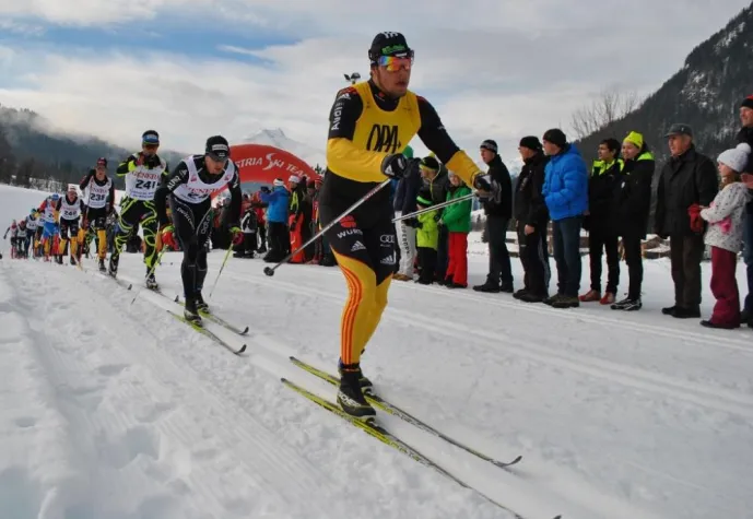 Bild: Weltcup-Läufer starten beim FIS Continental Cup in St. Ulrich