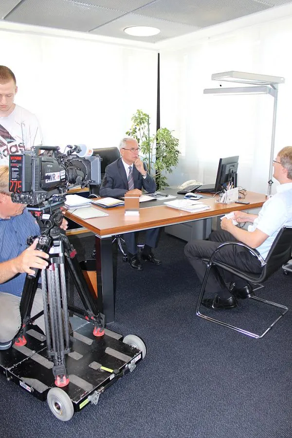 Gerhard Sturm und sein Sohn Ralf Sturm im Gespräch.