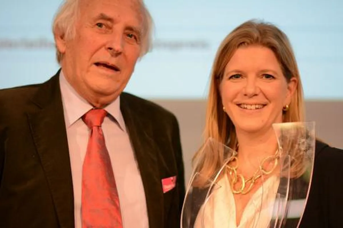 Frau Melanie Vogel und Herr Bader