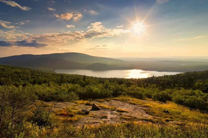 Der Zauber von Acadia - In Neuenglands Nationalpark haben Berge, Seen und Meer ein Rendezvous Bild: Der Zauber von Acadia - In Neuenglands Nationalpark haben Berge, Seen und Meer ein Rendezvous