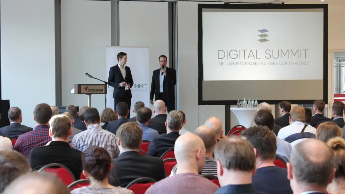 Beim Digital Summit werden aktuelle Trends und Entwicklungen in der IT präsentiert
