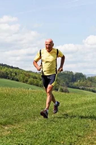 Fit durchs Leben mit dem JogStyle: Laufen ist ein Sport für jedes Alter Bild: Fit durchs Leben mit dem JogStyle: Laufen ist ein Sport für jedes Alter