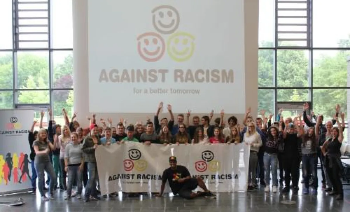 Martin Rietsch alias „2schneidig“ wird Schulpate der KGS Bad Münder im Engagement gegen Rassismus