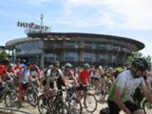 Bild: Radeln für den guten Zweck: 4. DATAGROUP Bikers Day zu Gunsten Mukoviszidose-kranker Kinder