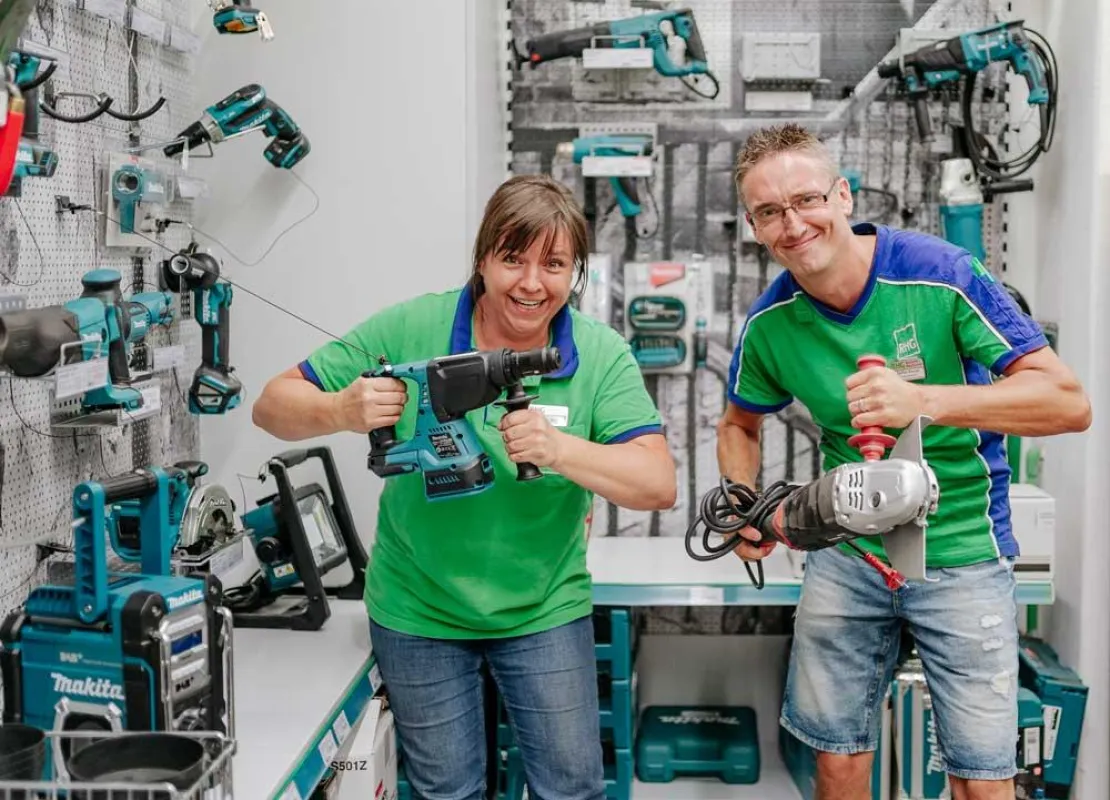 Motivierte Mitarbeiter in den Filialen als auch in den Onlineshops der RHG Dresden