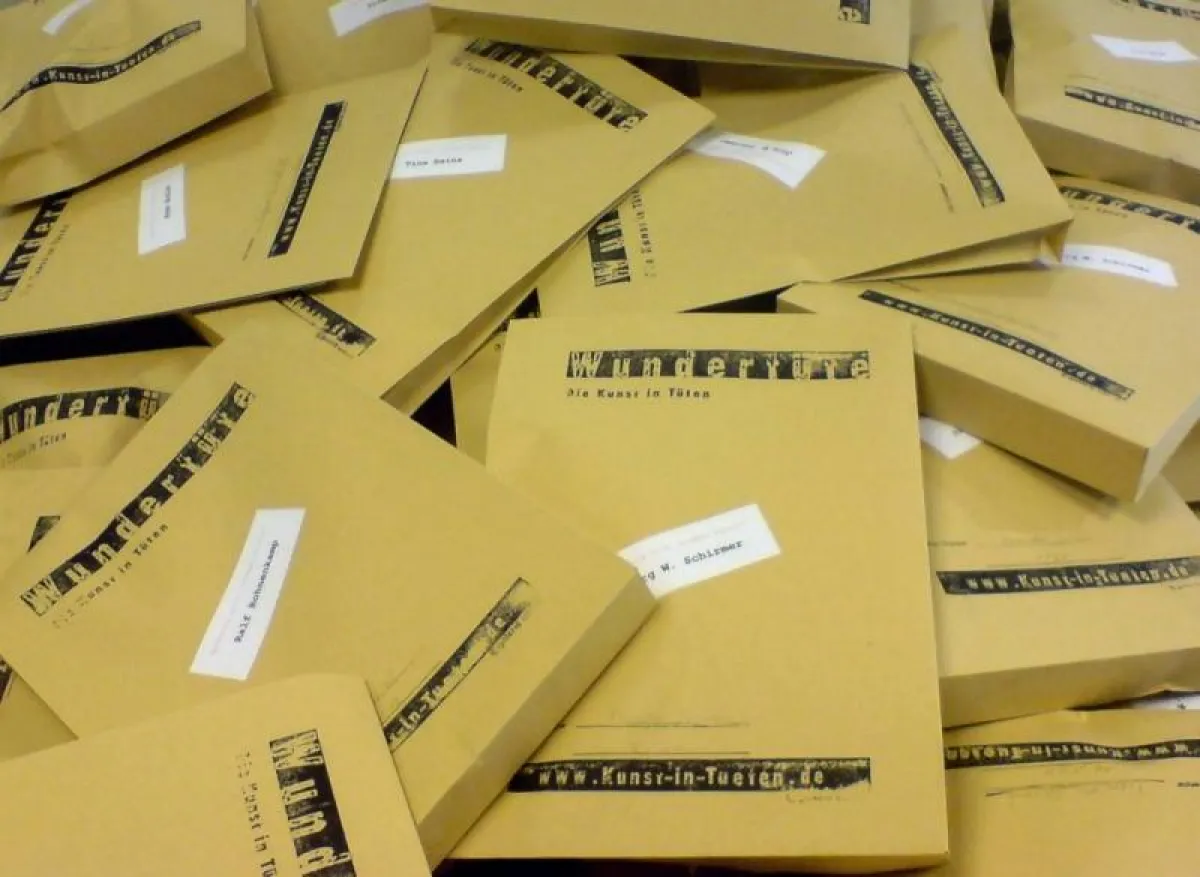 Wundertüte - Die Kunst in Tüten