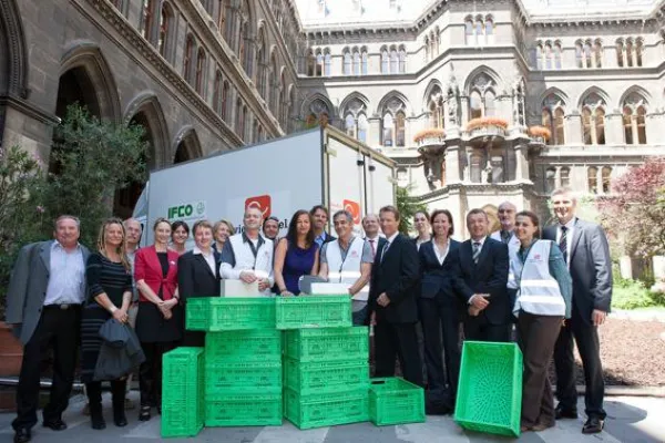 IFCO ermöglicht der Wiener Tafel den umwelt-freundlichen Transport von Tiefkühlkost Bild: IFCO ermöglicht der Wiener Tafel den umwelt-freundlichen Transport von Tiefkühlkost