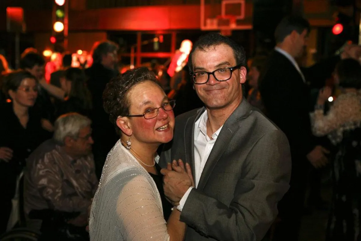 Lebensfreude pur beim Lebenshilfe-Ball in der Valentinsnacht  (Foto: Matthias Heinzmann)