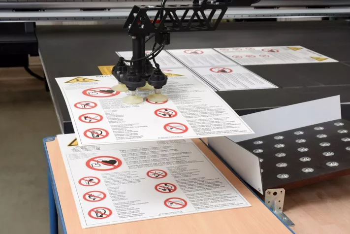 Bild: Digital Print Group O-Schimek begegnet Fachkräftemangel mit Umstellung auf Robotik