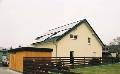 Bild: Das Nullenergiehaus der FIBAV-Unternehmensgruppe – privates Öko-Kraftwerk