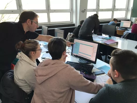 SOFTTECH weitet Engagement an Universitäten und Hochschulen aus Bild: SOFTTECH weitet Engagement an Universitäten und Hochschulen aus