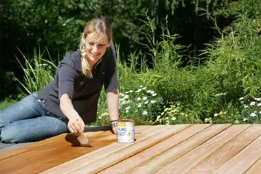 Bild: Die Gartensaison ist eröffnet: Frühjahrstipps für Gartenmöbel und Holzterrassen
