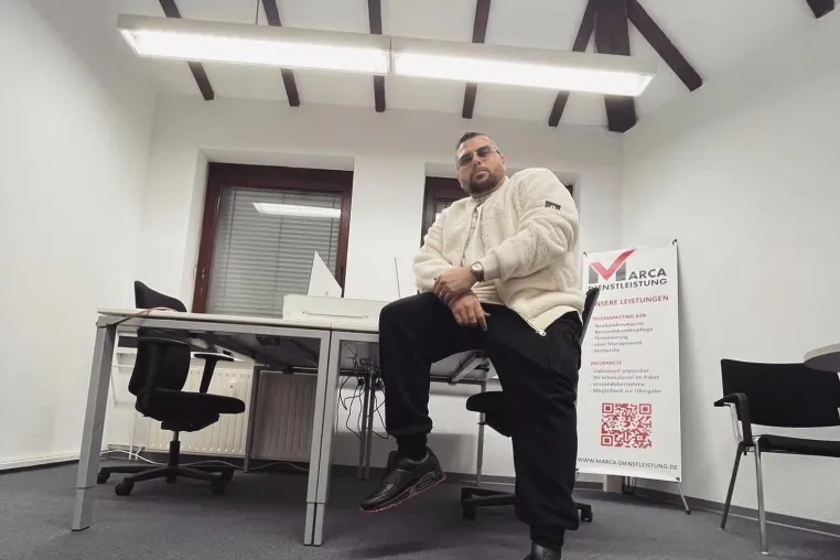 Vom Rapper zum Unternehmer: Martin Causemanns Weg zwischen Beats und Business Bild: Vom Rapper zum Unternehmer: Martin Causemanns Weg zwischen Beats und Business