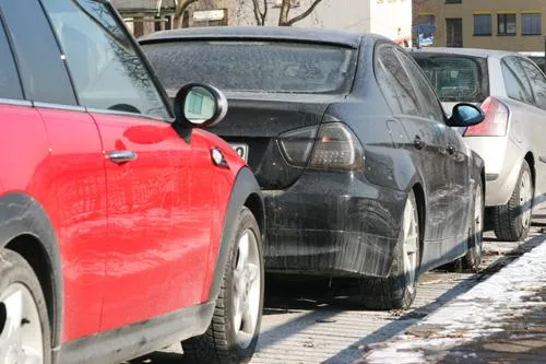 Was bei Salz auf dem Autolack zu tun ist Bild: Was bei Salz auf dem Autolack zu tun ist