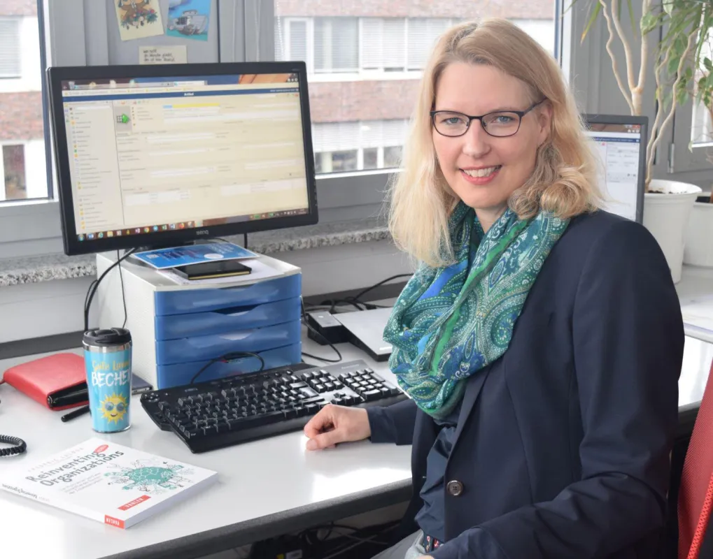 Diana Schröder studiert an der FOM Hochschule in Bremen (Foto: FOM)