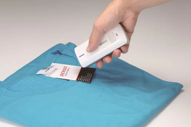 Neue Innovation auf dem Markt – DENSO bringt Scanner mit RFID in praktischem Taschenformat heraus Bild: Neue Innovation auf dem Markt – DENSO bringt Scanner mit RFID in praktischem Taschenformat heraus