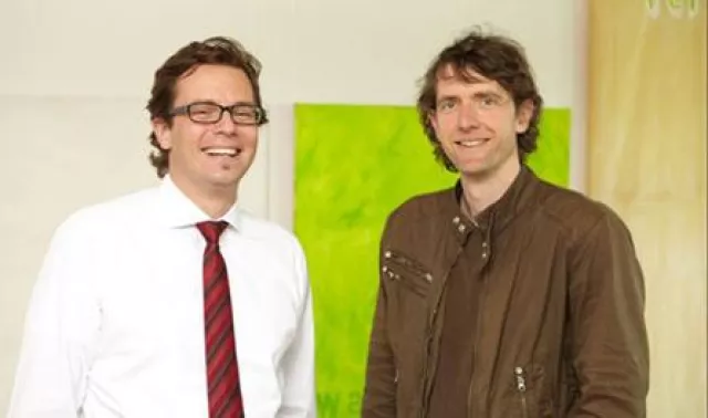 Wirtschaft und Kunst vernetzen sich bei der Cyberdyne IT GmbH Bild: Wirtschaft und Kunst vernetzen sich bei der Cyberdyne IT GmbH