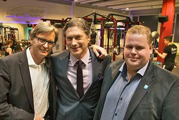 Bild: 150 Gäste waren von dem neuen Angebot begeistert: Neue Halle im Aktiv-Sportpark Moers offiziell eröffnet