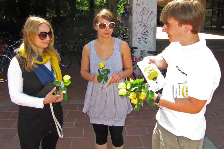 Mit gelben Rosen zum Erfolg Bild: Mit gelben Rosen zum Erfolg