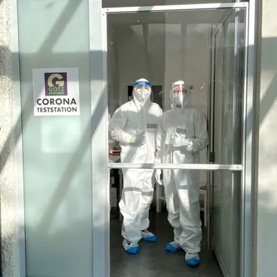 Bild: Confidentia Trading GmbH spendet 2.000 Stück FFP2 Masken an Götz Apotheke