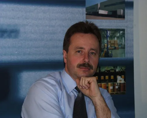 Bild: Hermann Schmidt erhält Prokura