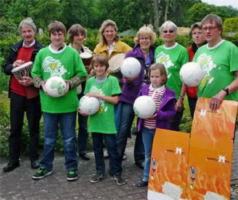 Leere Druckerpatronen für faire Fußbälle Bild: Leere Druckerpatronen für faire Fußbälle