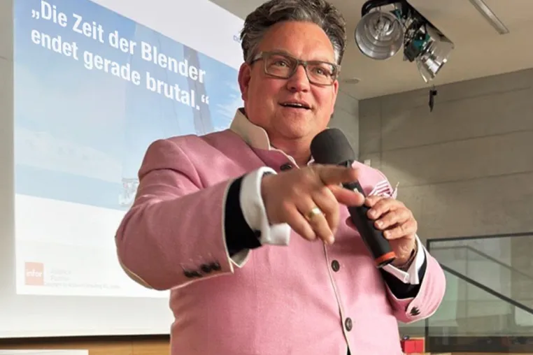 Bild:  "Die Zeit der Blender endet gerade brutal."