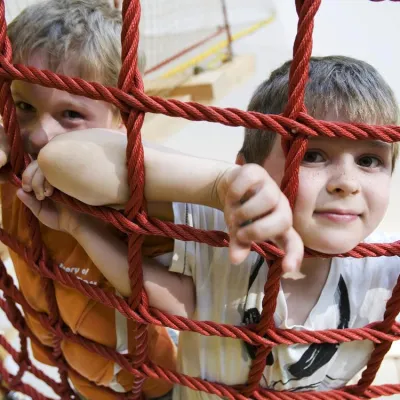 10 Jahre lebendige Kinderkultur – die kinderinfo feiert Geburtstag Bild: 10 Jahre lebendige Kinderkultur – die kinderinfo feiert Geburtstag
