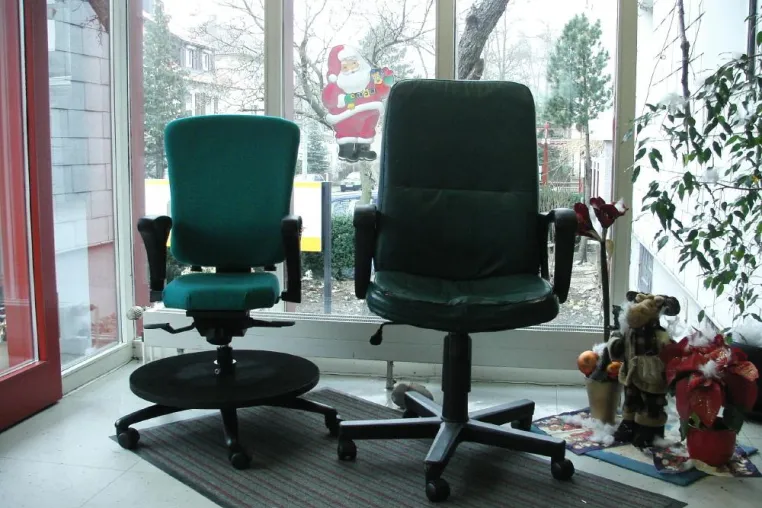 Bild: Ergonomische Büroausstattung bei Kleinwuchs – DAVID der (Büro-)Arbeitsstuhl