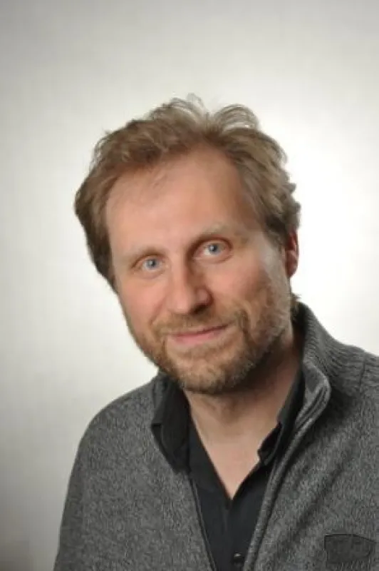 Dr. Peter Heinz