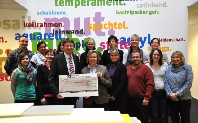 Bild: 1.000 Euro für schwerkranke Kinder - idee. Creativmarkt spendet an den Verein „Sterntaler“