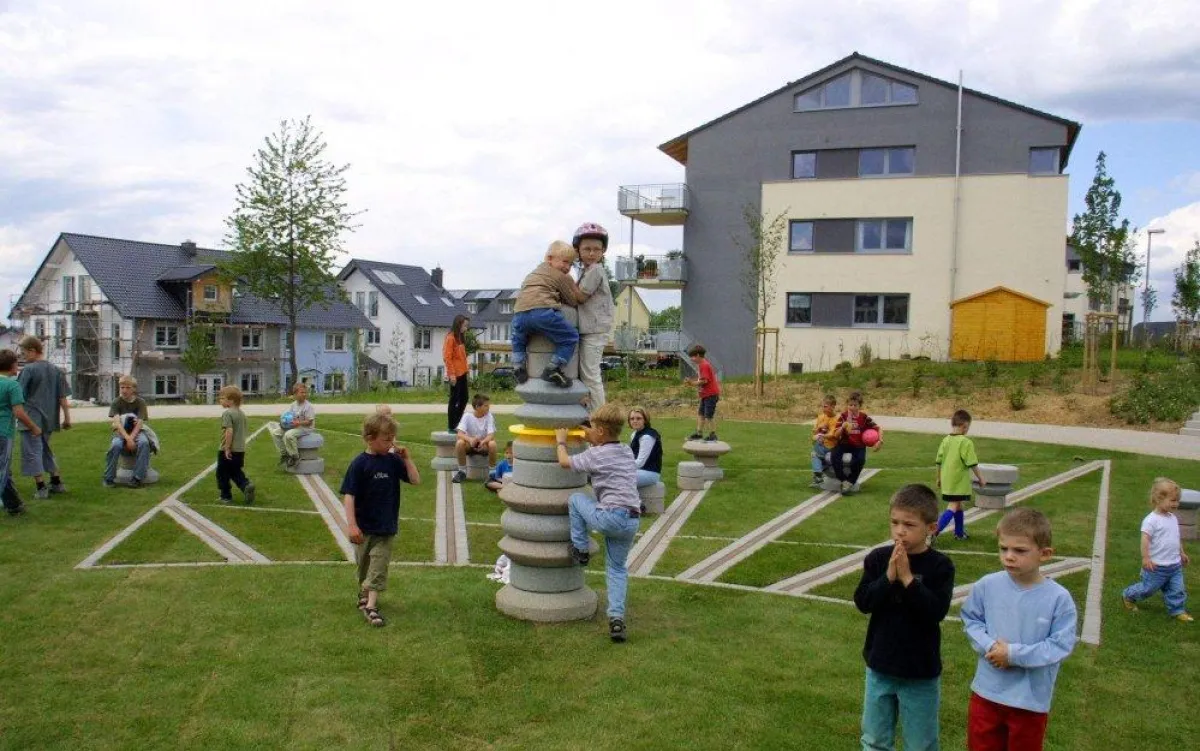 Bei spielenden Kindern ist Krach vorprogrammiert (Foto: VdW Bayern).