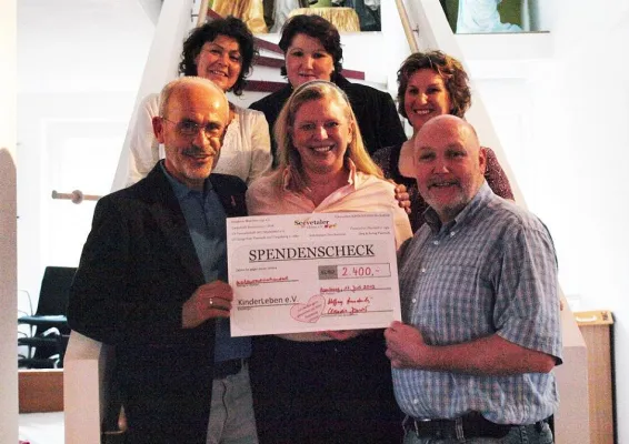 Benefizkonzert der Seevetaler Chöre spielt 2.400€ für KinderLeben ein Bild: Benefizkonzert der Seevetaler Chöre spielt 2.400€ für KinderLeben ein