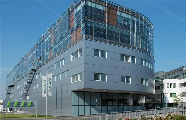 KEBA setzt bei Technischer Dokumentation auf XML-Redaktionssystem COSIMA go Bild: KEBA setzt bei Technischer Dokumentation auf XML-Redaktionssystem COSIMA go