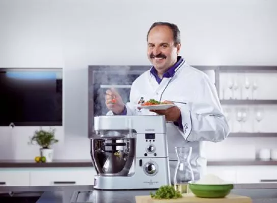 Bild: Die ist heiß: die Kenwood Cooking Chef – viel mehr als nur eine Küchenmaschine