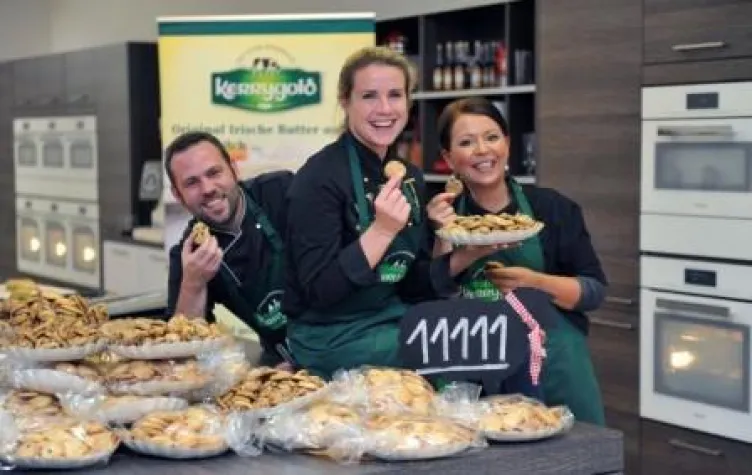 Bild: München: Neuer Weltrekord im Cookie-Backen