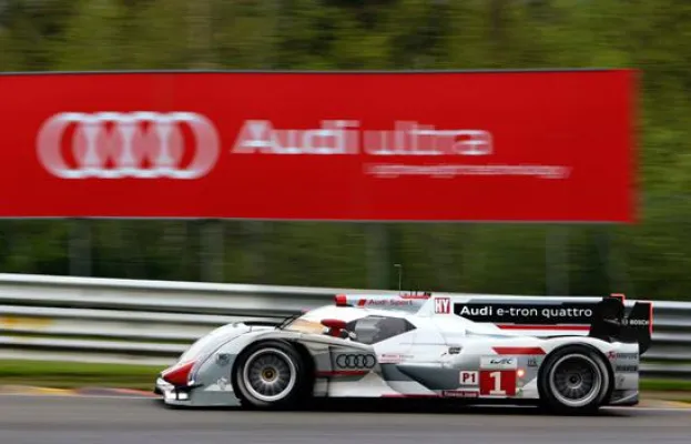 Bild: Rennwagen mit innovativem Diesel-Hybrid-Antrieb: ITK Engineering AG unterstützt Audi Sport bei der Entwicklung